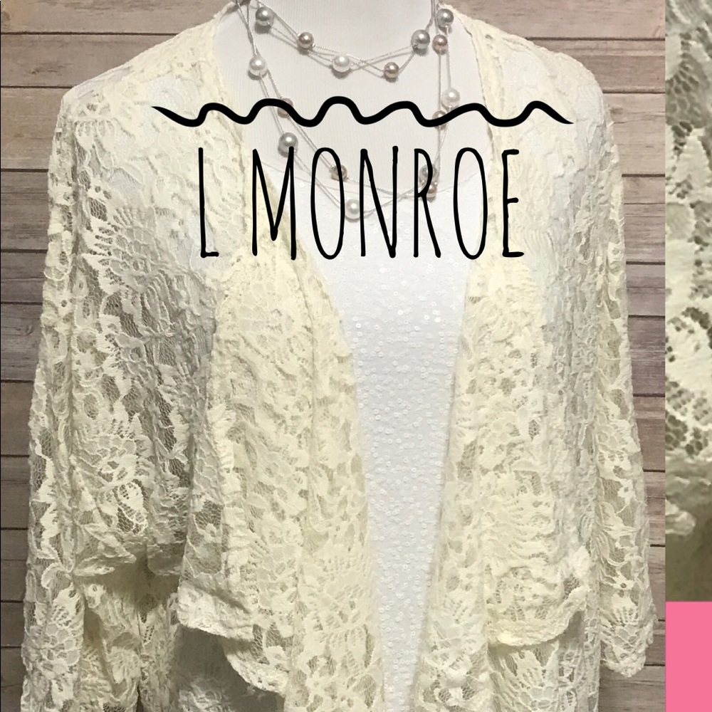 LuLaRoe L Monroe - cream lace/black fringe